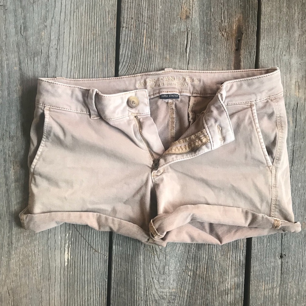 Gently Worn American Eagle Midi Shorts